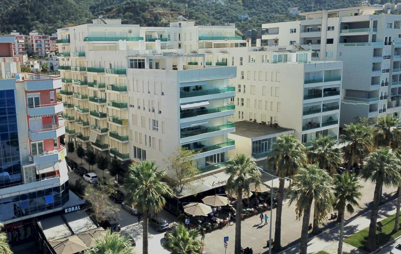 Luxury Sea Side Apartament Wlora